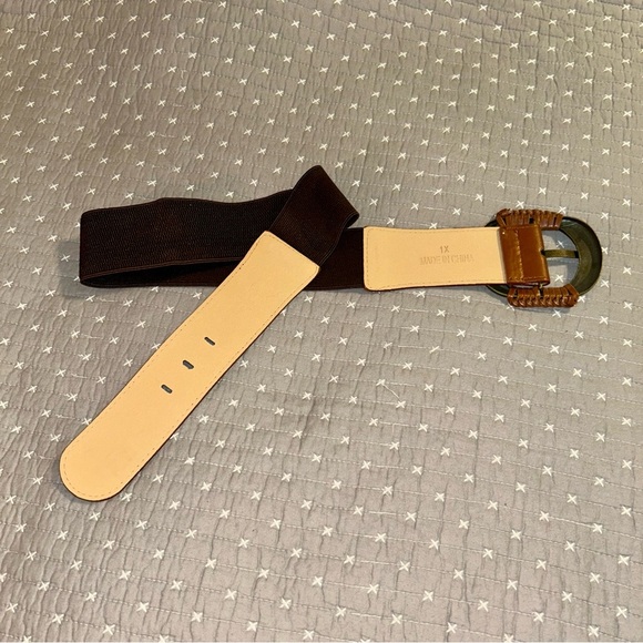 Chunky Brown Leather Stretch Belt with Gold Buckle 1X NEW - Picture 3 of 4